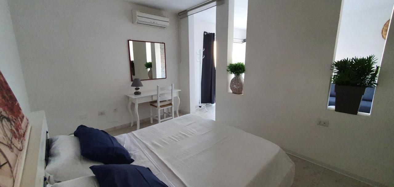 Sardinia Suites & Apartments -Casa-Loft A Pochi Passi Dal Centro- Santa Teresa Gallura Luaran gambar